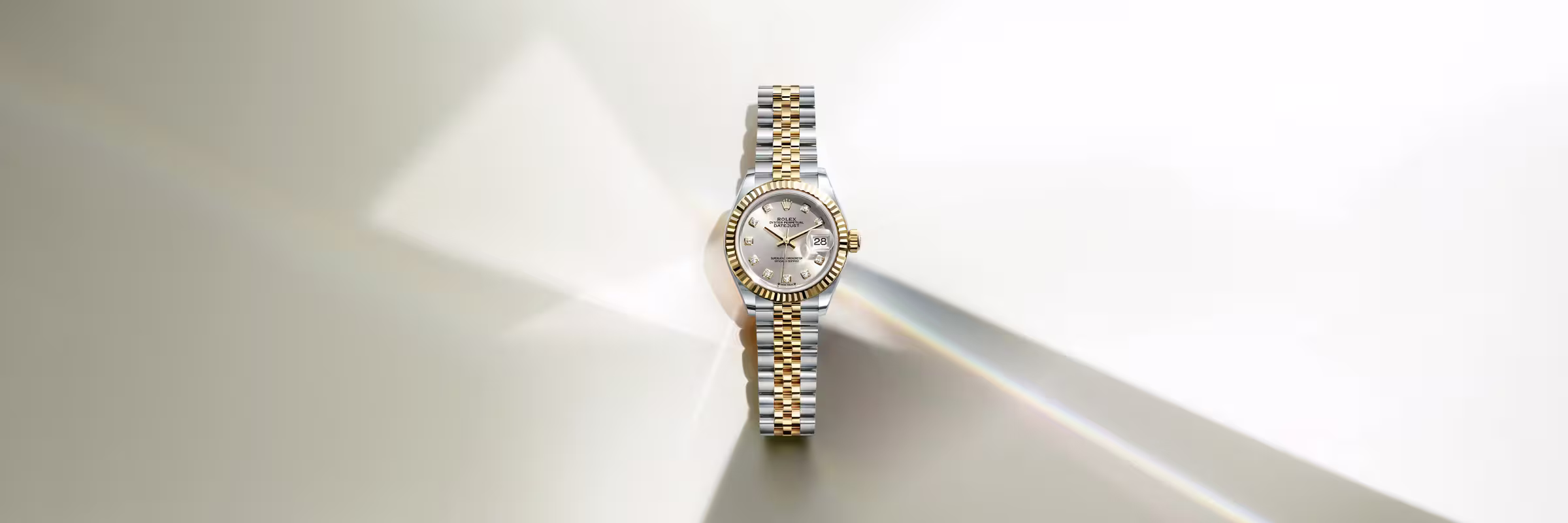 rolex-collection_banner-lady-datejust-cover-m279173-0007-landscape